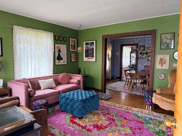 1725 S High Street, Muncie, IN 47302
