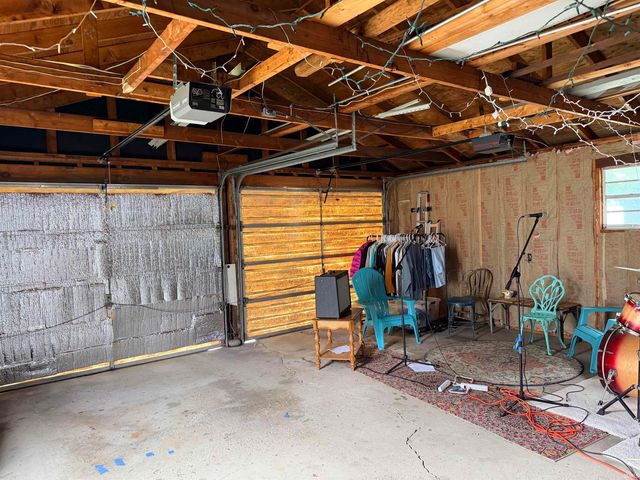 1725 S High Street, Muncie, IN 47302