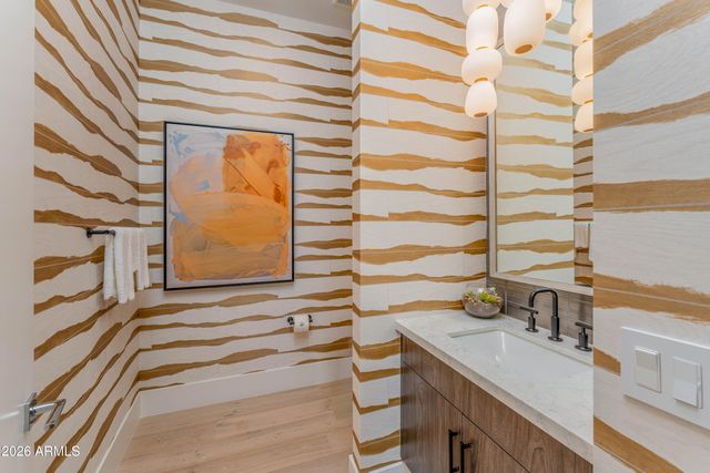 37200 N CAVE CREEK Road 1123, Scottsdale, AZ 85262