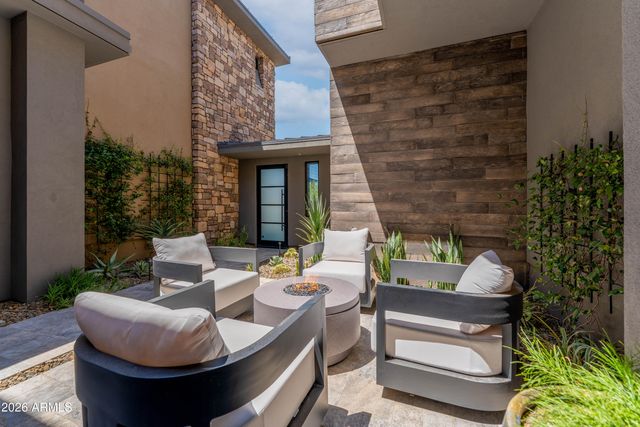 37200 N CAVE CREEK Road 1123, Scottsdale, AZ 85262