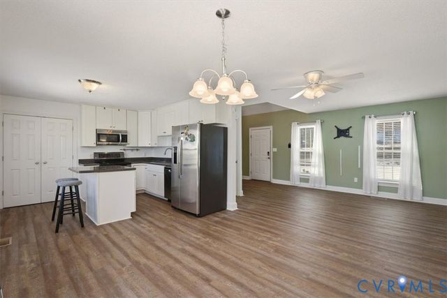 2835 Pine Meadows Cir, Chester, VA 23831