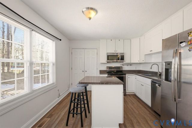 2835 Pine Meadows Cir, Chester, VA 23831