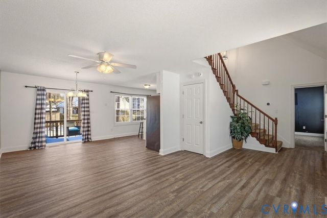 2835 Pine Meadows Cir, Chester, VA 23831