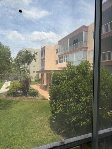 6701 Cypress Rd 109, Plantation, FL 33317