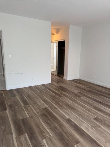 6701 Cypress Rd 109, Plantation, FL 33317