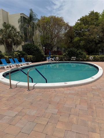 6701 Cypress Rd 109, Plantation, FL 33317