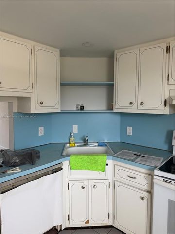 6701 Cypress Rd 109, Plantation, FL 33317