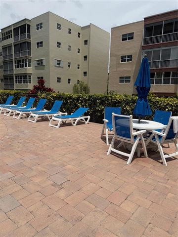 6701 Cypress Rd 109, Plantation, FL 33317