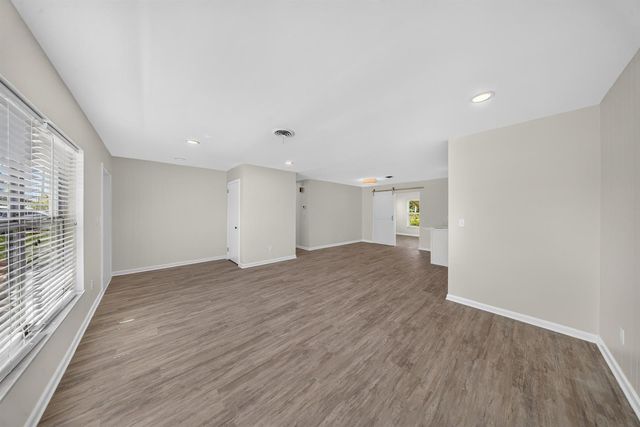 216 W Arbor Avenue, Port St. Lucie, FL 34952