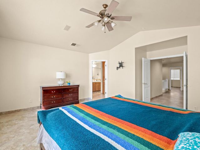 7236 N Bonadelle Avenue, Fresno, CA 93720