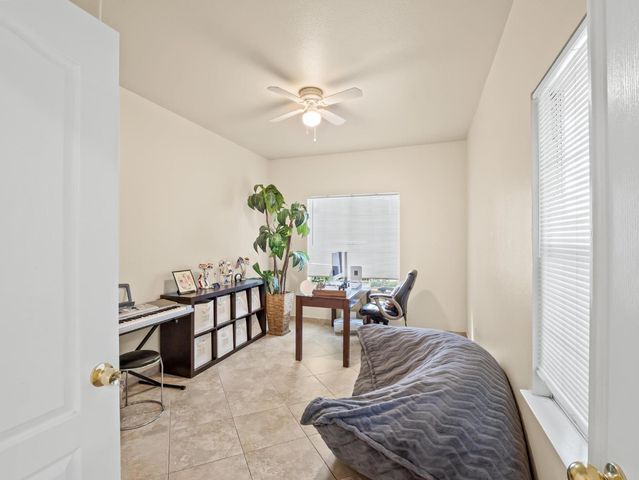 7236 N Bonadelle Avenue, Fresno, CA 93720