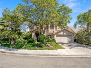 7236 N Bonadelle Avenue, Fresno, CA 93720