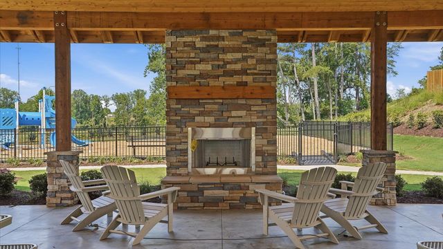524 Carnbee Road, Woodruff, SC 29388
