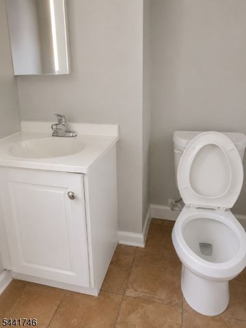 133 Isabella Ave, Newark City, NJ 07106
