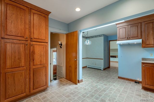464 Roycroft Boulevard, Amherst, NY 14225