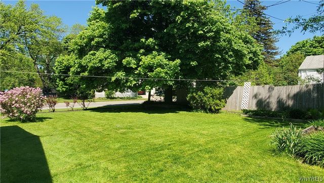 464 Roycroft Boulevard, Amherst, NY 14225