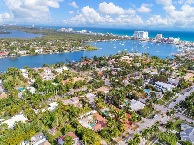 1017 Tyler St, Hollywood, FL 33019