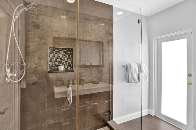 1017 Tyler St, Hollywood, FL 33019