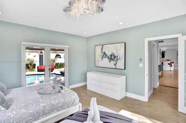 1017 Tyler St, Hollywood, FL 33019