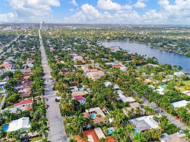 1017 Tyler St, Hollywood, FL 33019