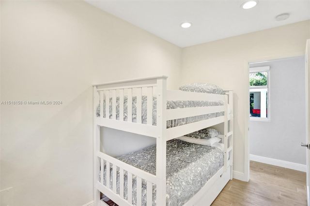 1017 Tyler St, Hollywood, FL 33019