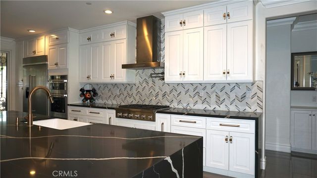 6895 Baroque Ct, San Bernardino, CA 92407