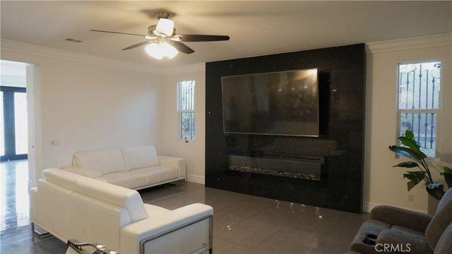 6895 Baroque Ct, San Bernardino, CA 92407
