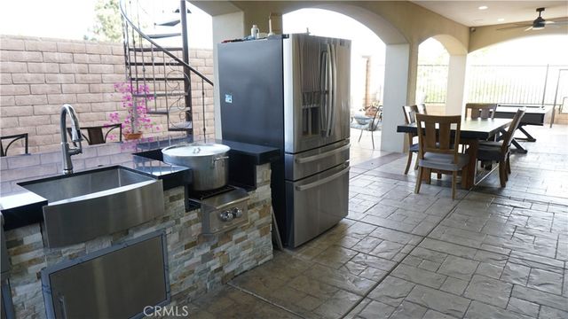 6895 Baroque Ct, San Bernardino, CA 92407