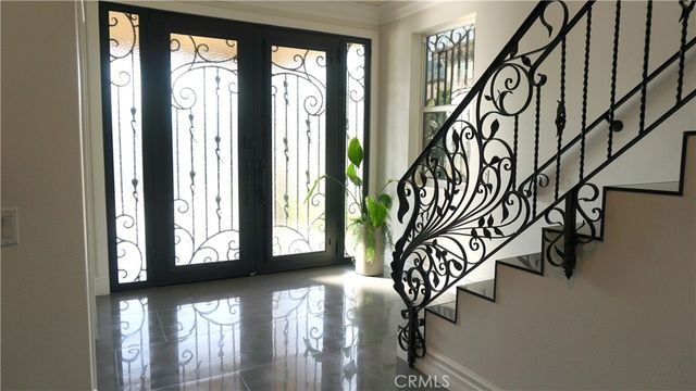 6895 Baroque Ct, San Bernardino, CA 92407