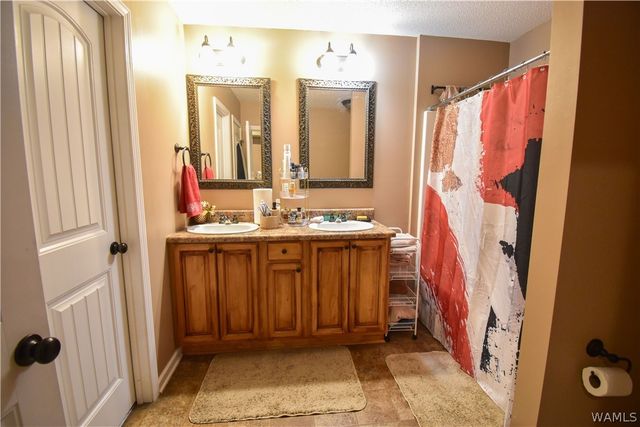 10410 Hunt, Tuscaloosa, AL 35405