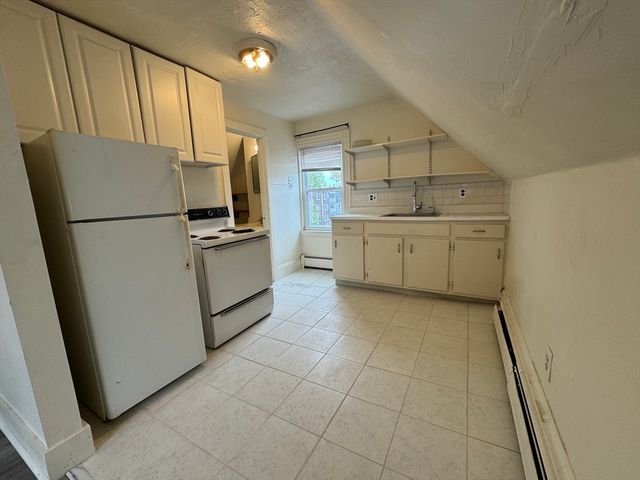 2534 Massachusetts Ave 3, Cambridge, MA 02140