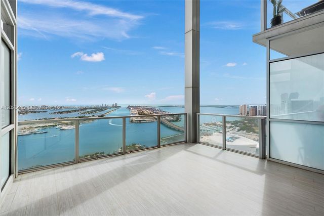 1100 Biscayne Blvd 5705, Miami, FL 33132