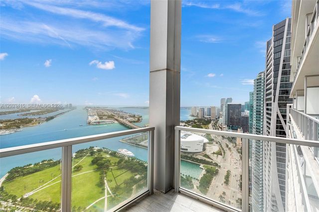 1100 Biscayne Blvd 5705, Miami, FL 33132