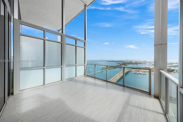 1100 Biscayne Blvd 5705, Miami, FL 33132