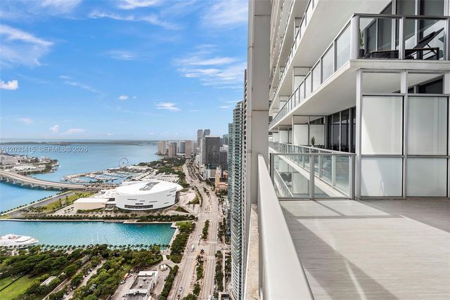 1100 Biscayne Blvd 5705, Miami, FL 33132
