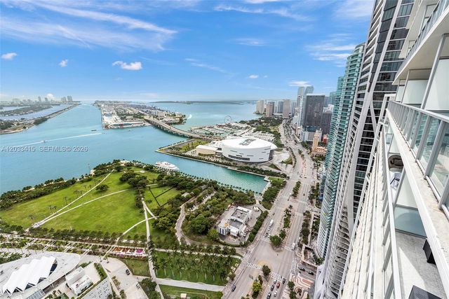 1100 Biscayne Blvd 5705, Miami, FL 33132