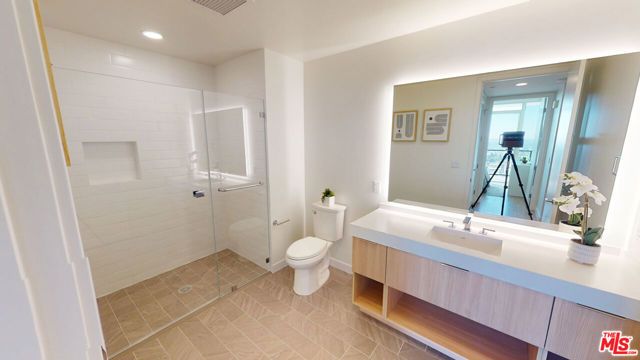 11750 Wilshire Boulevard 2610, Los Angeles, CA 90025
