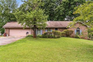 734 Old Tucker Road, Stone Mountain, GA 30087