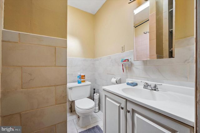 2242 E MONMOUTH ST, Philadelphia, PA 19134