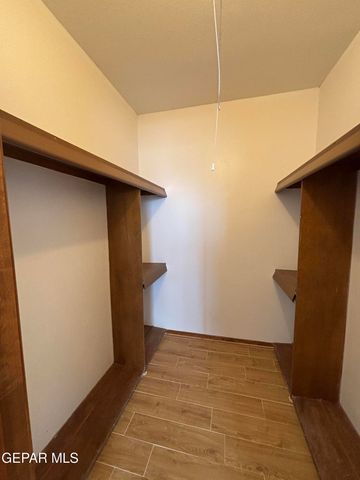 2608 Lake Michigan Drive, El Paso, TX 79936