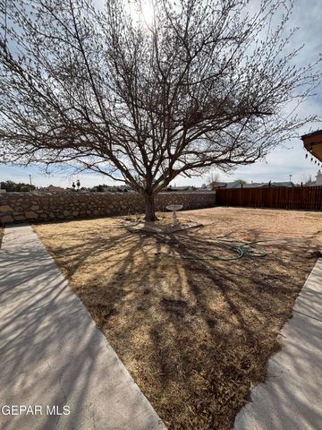 2608 Lake Michigan Drive, El Paso, TX 79936