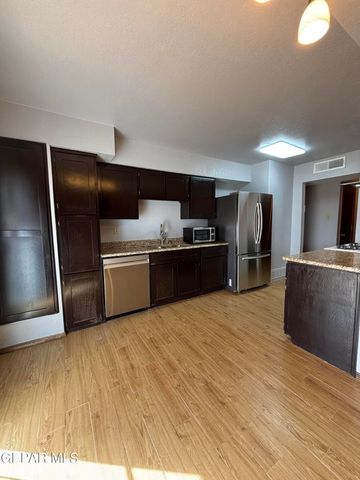 2608 Lake Michigan Drive, El Paso, TX 79936