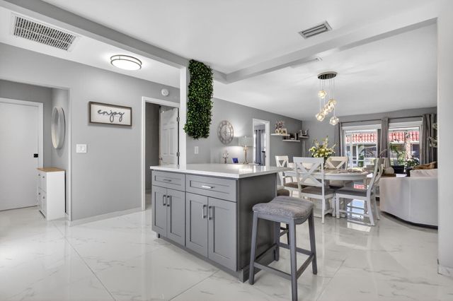 168 Amherst Lane, Lake Worth, FL 33467