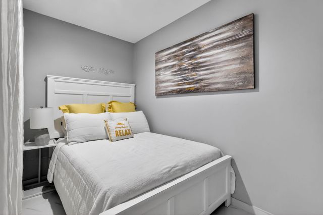 168 Amherst Lane, Lake Worth, FL 33467