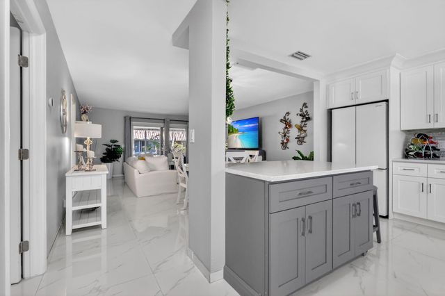 168 Amherst Lane, Lake Worth, FL 33467