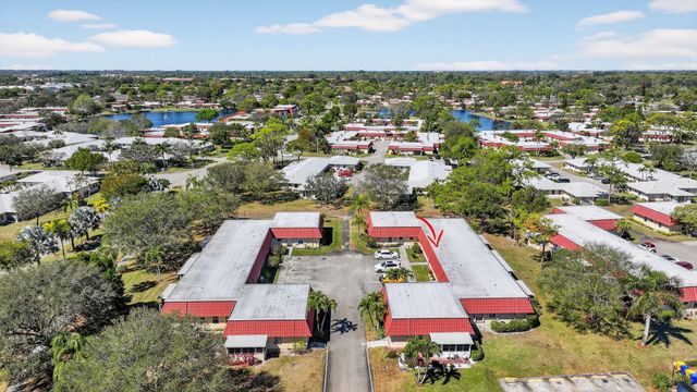 168 Amherst Lane, Lake Worth, FL 33467