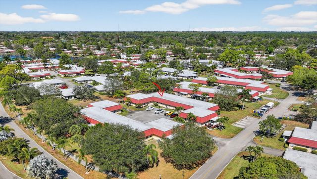 168 Amherst Lane, Lake Worth, FL 33467