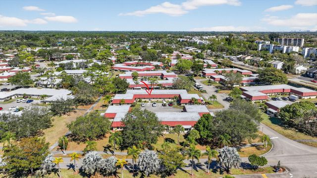 168 Amherst Lane, Lake Worth, FL 33467