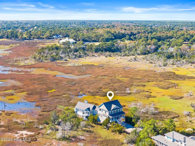 4418 Polly Gully Court SE, Southport, NC 28461