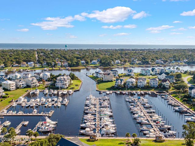 4418 Polly Gully Court SE, Southport, NC 28461